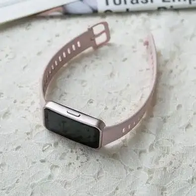 2024 smart band with blood oxygen monitor and heart rate tracker 1.47 inch amoled screen - Image 3